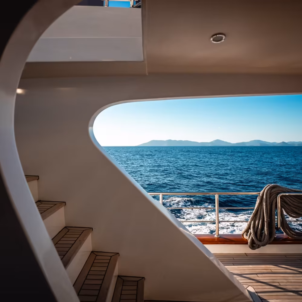 QUEEN-OF-MAKRI-GENERIC-EXTERIOR08591